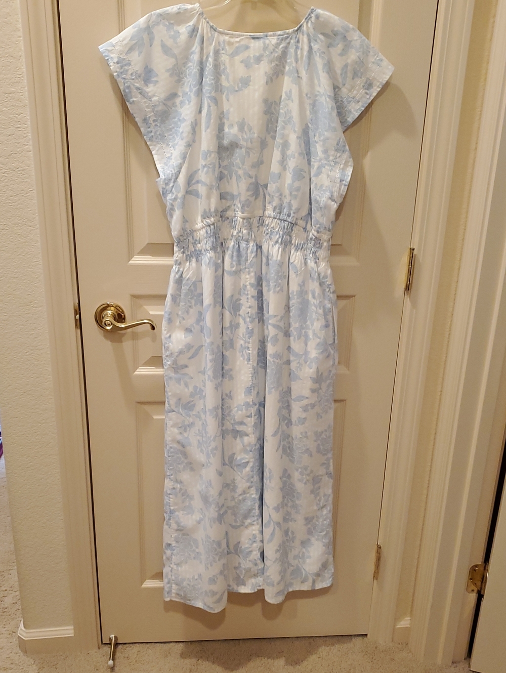 Universal Thread Dress - Picture 2 of 4